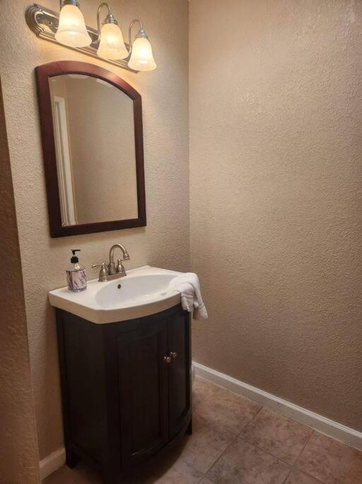 Southwestern Charm - Minutes From Everything 3/2 Sierra Vista Εξωτερικό φωτογραφία
